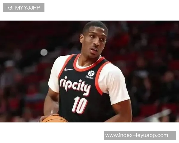 北京全运男篮热身赛大胜北控新外援雷吉佩里与西布龙首次亮相 北京全运男篮热身赛大胜北控新外援雷吉佩里与西布龙首次亮相